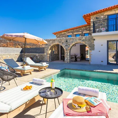 فيلة La Casa Di Pietre 1