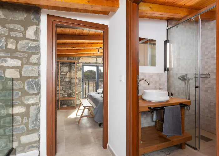 فيلة La Casa Di Pietre 1